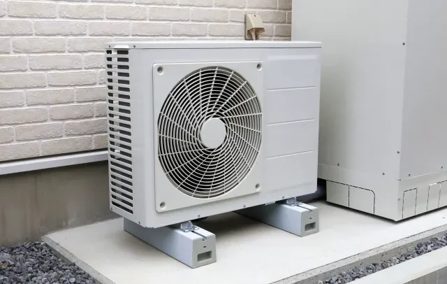 Image of a common remote control for a Japanese air conditioner (eakon).