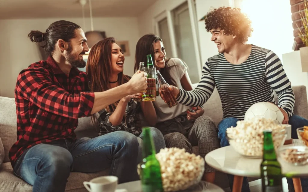 Image illustrating the social and financial benefits of living in a share house.