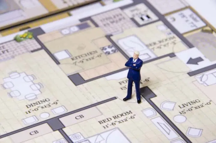 Image illustrating common Japanese apartment layouts (1R, 1K, 1DK) and their size in tatami mats.