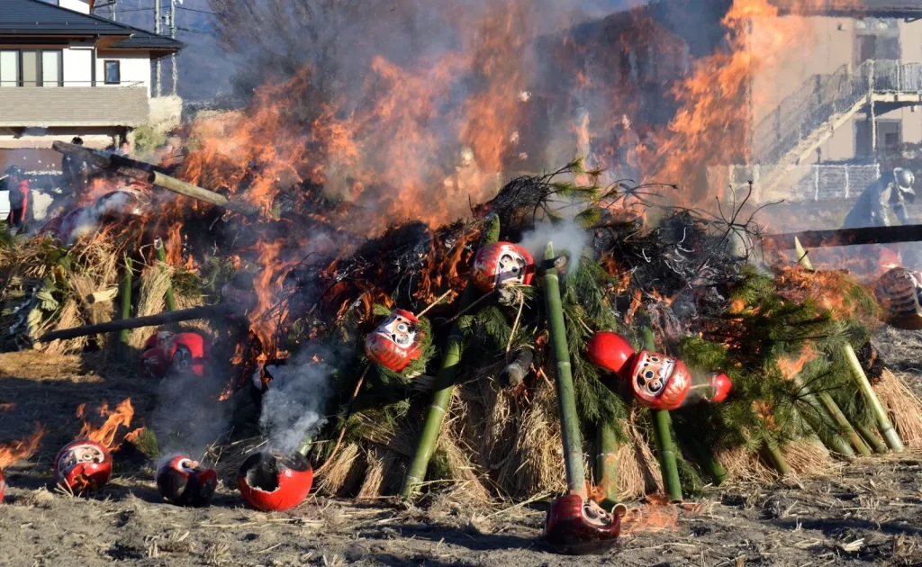 Image of a traditional Japanese bonfire (Dondoyaki) used for burning New Year decorations.