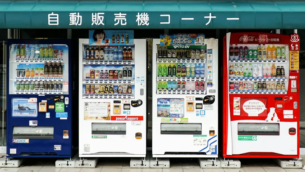 Image illustrating the historical evolution of Japanese vending machines.