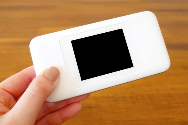 Image illustrating the average monthly cost of a pocket Wi-Fi rental plan in Japan.