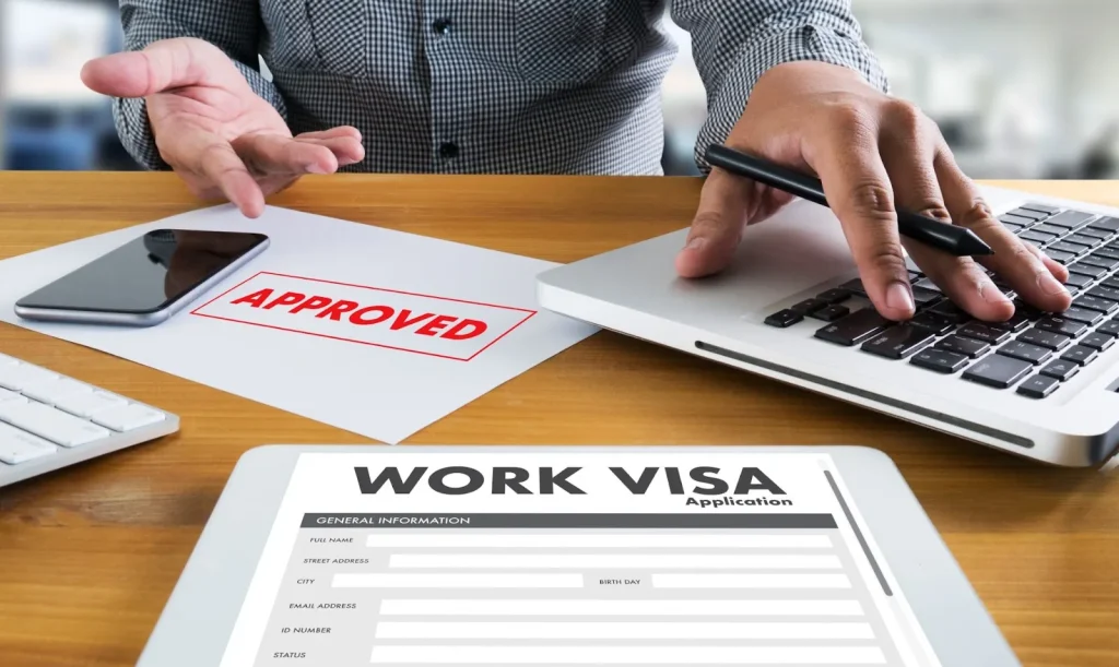 Image illustrating the various visa requirements for foreigners participating in Japanese internships.